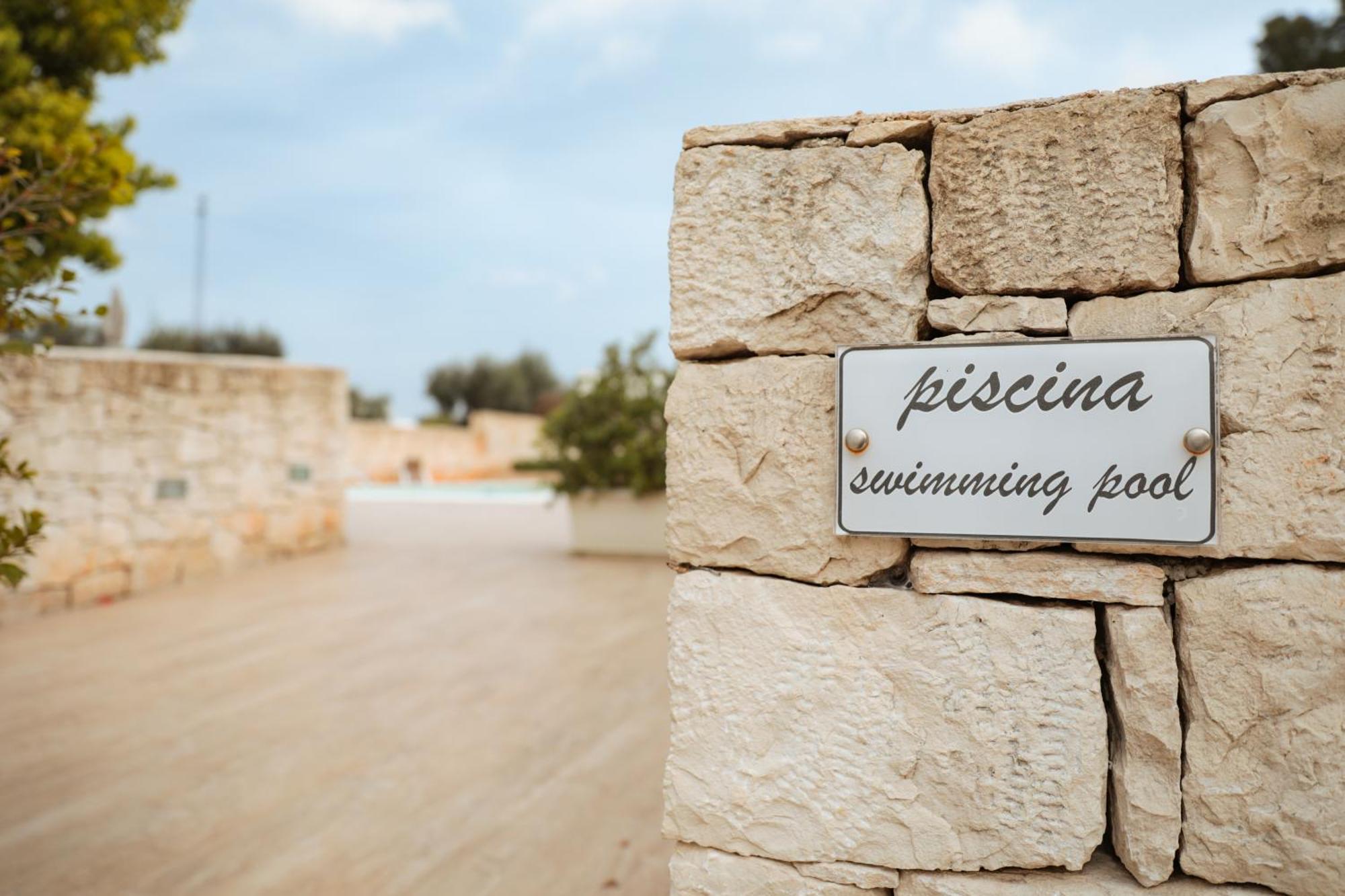 suite carrubo Ostuni Exterior foto